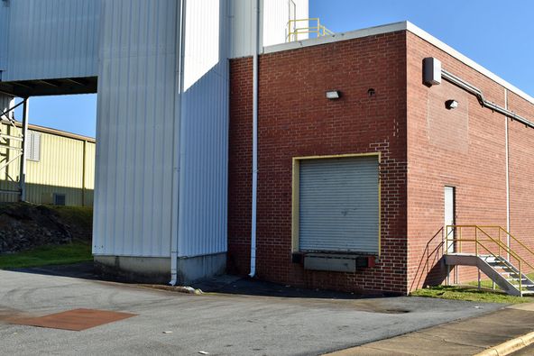 North Columbus Warehouse/Light Manufacturing - 3313 4th Avenue: 3313 4th Ave, Columbus, GA 31904